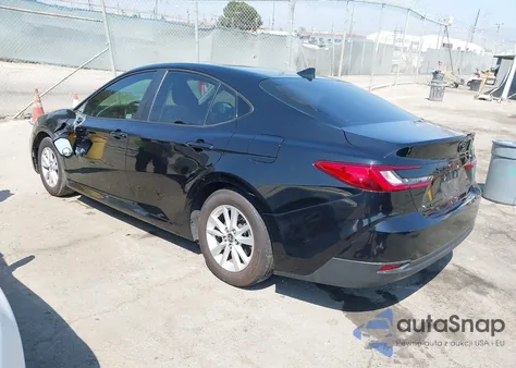 2025 Toyota Camry Le z USA, uszkodzony, nr VIN 4T1DAACK0SU532972